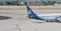 Avião modelo E175 operado pela Alaska Airlines  Foto: Divulgação/Alaska Airlines