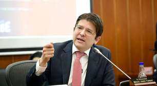 Pré-candidato a presidência da Colômbia teve pouca resposta ao tratamento após ser baleado