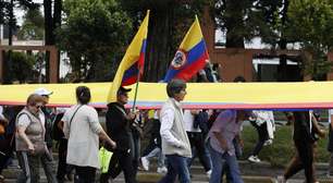 Senador colombiano vítima de atentado não responde a tratamento