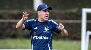 Leonardo Jardim afirma que Cruzeiro está atrás de reforços