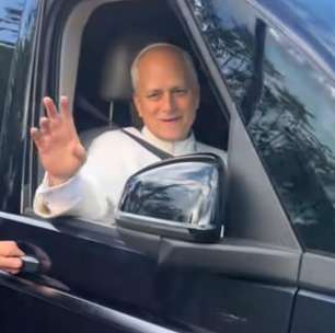 De van a Ferrari: os carros usados pelos papas Leão XIV, Francisco, Bento XVI e João Paulo II