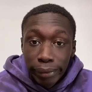 Astro do TikTok Khaby Lame é detido nos EUA por problemas com visto